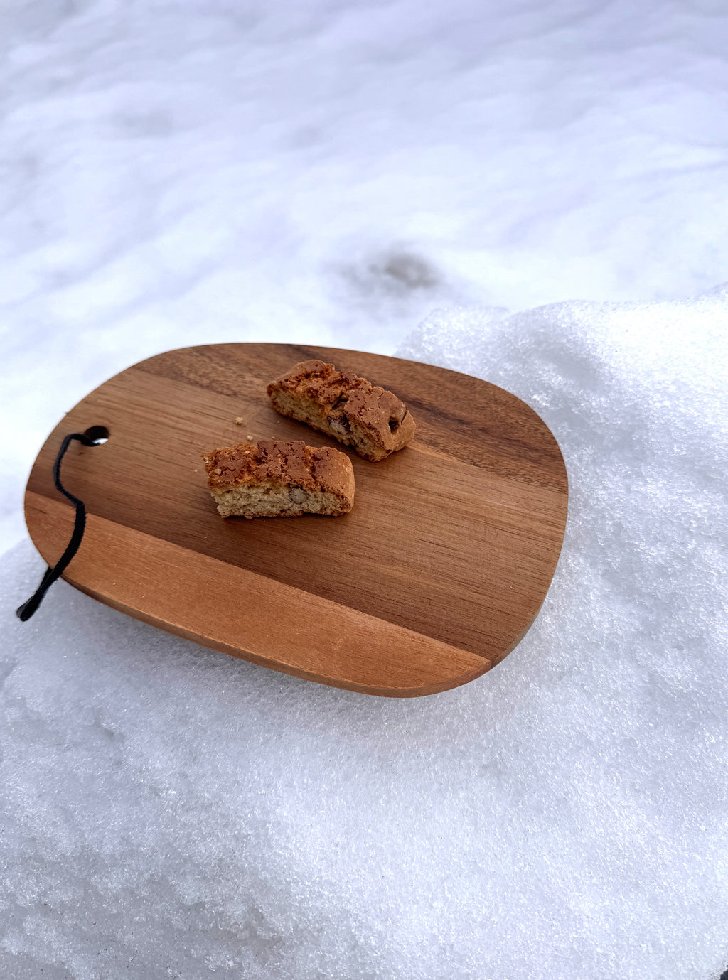 Liten skärbräda i akacia